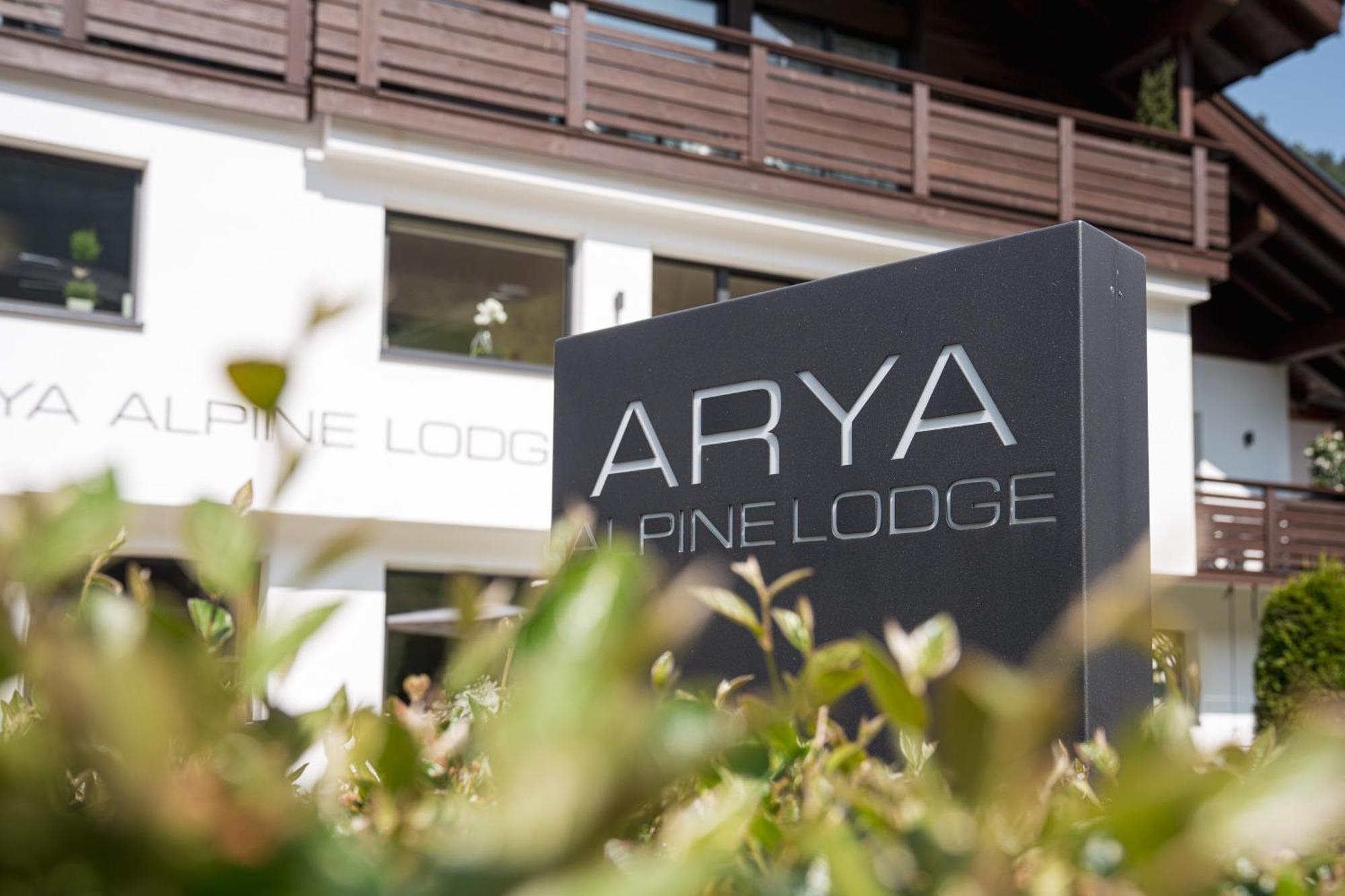 Arya Alpine Lodge Selva di Val Gardena Exterior foto