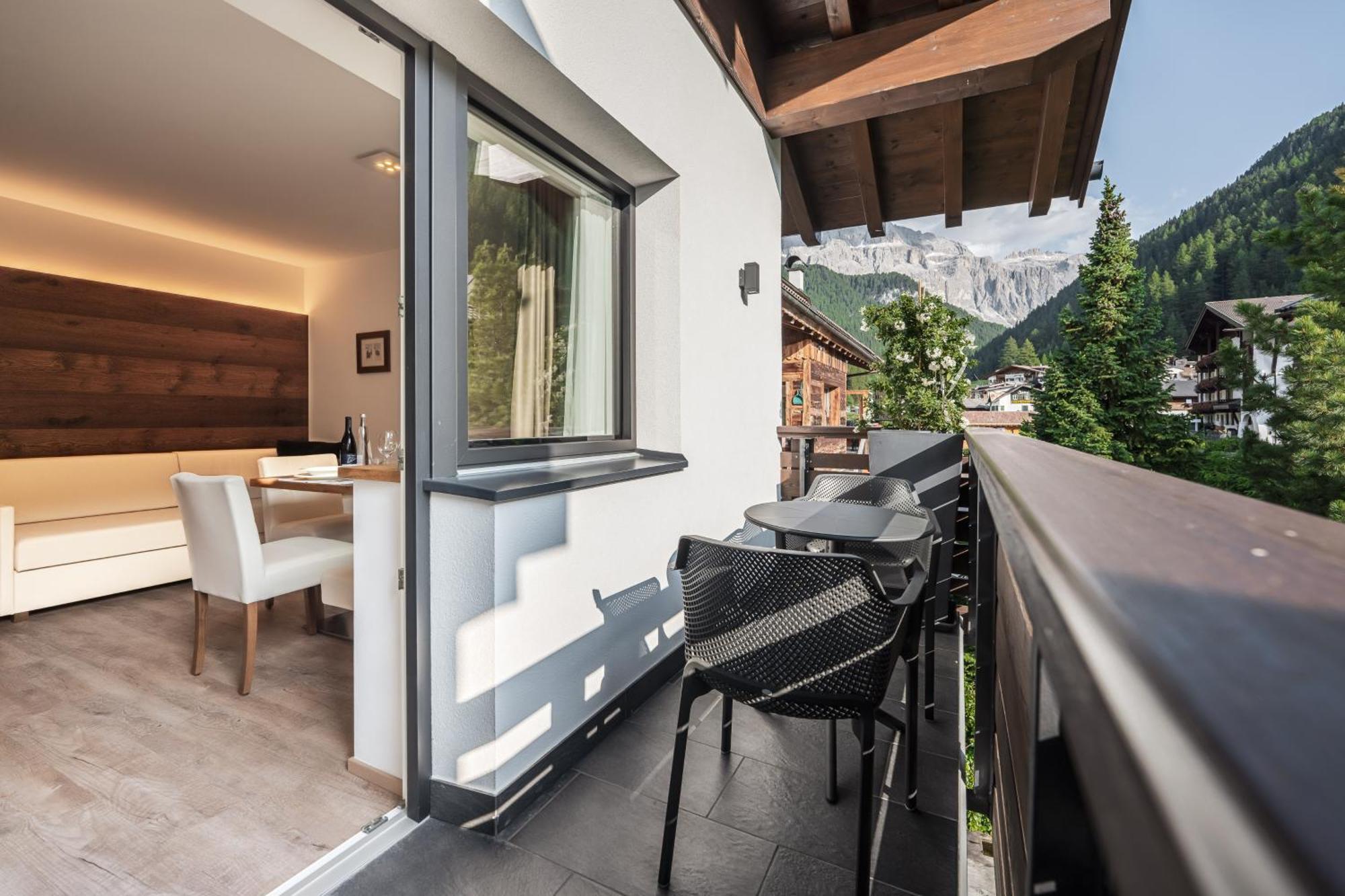 Arya Alpine Lodge Selva di Val Gardena Exterior foto