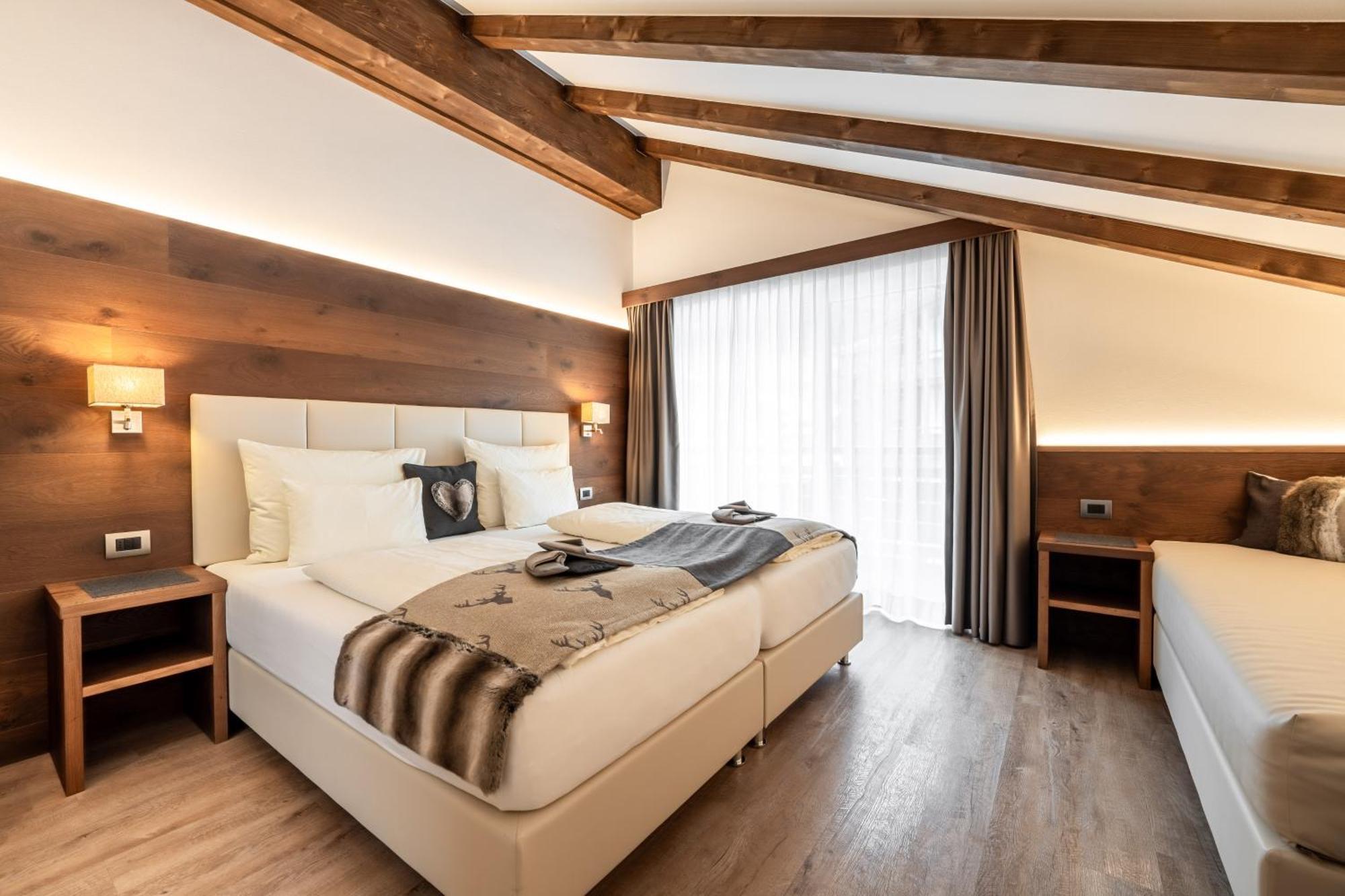 Arya Alpine Lodge Selva di Val Gardena Exterior foto