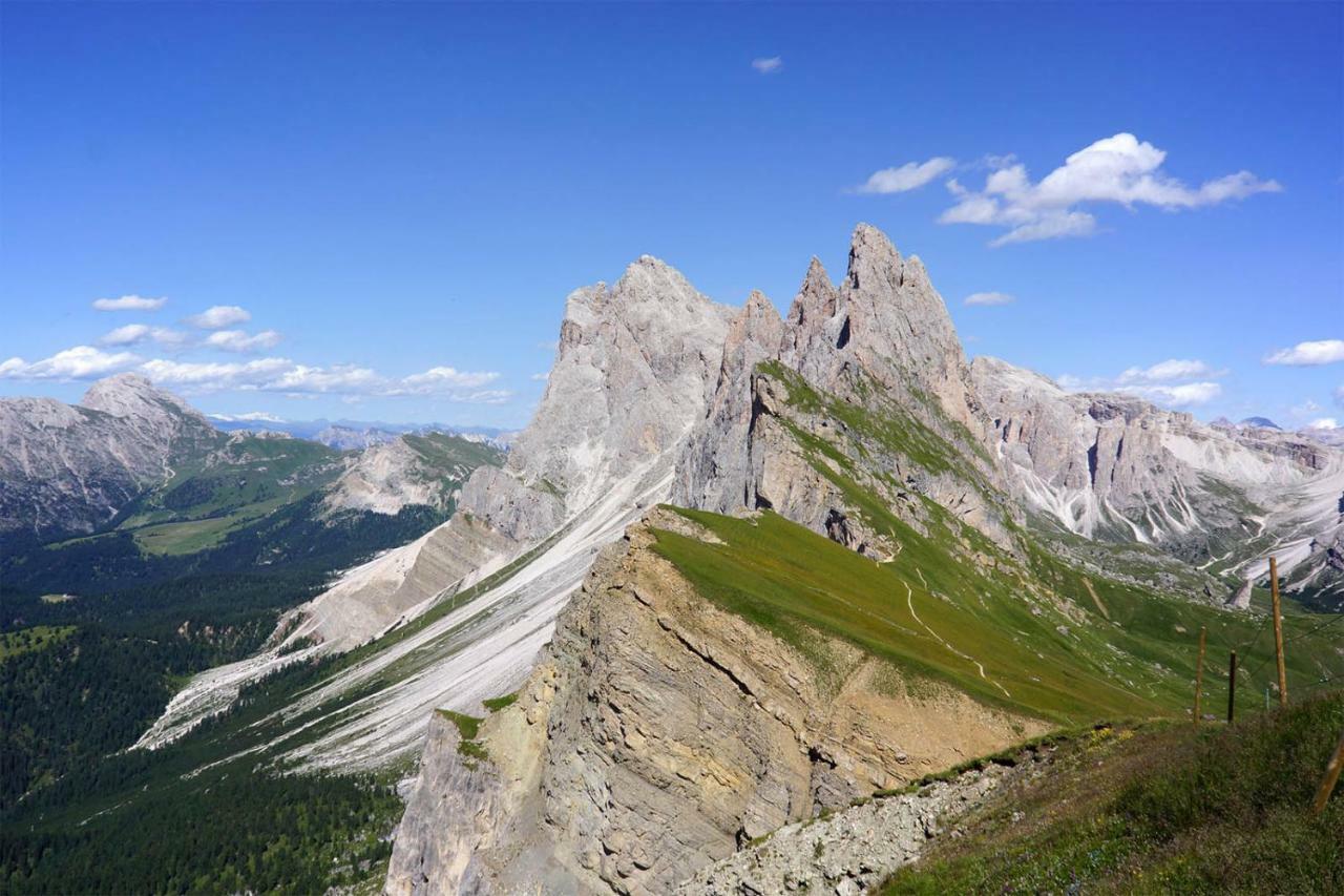 Arya Alpine Lodge Selva di Val Gardena Exterior foto